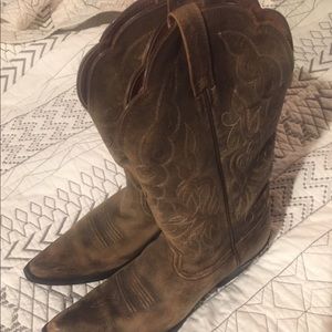 Ariat Cowgirl boots